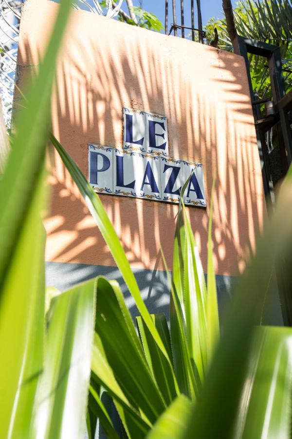 Le Plaza Hotel بورت أو برنس المظهر الخارجي الصورة