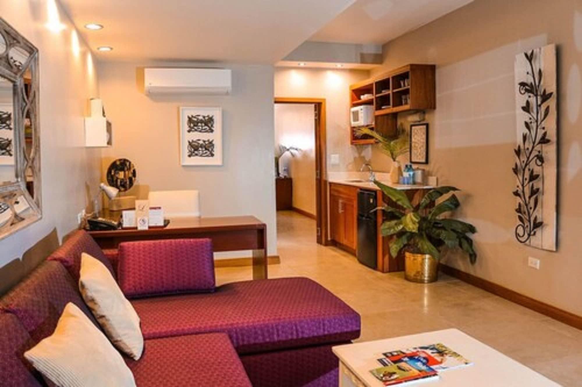 Le Plaza Hotel بورت أو برنس المظهر الخارجي الصورة
