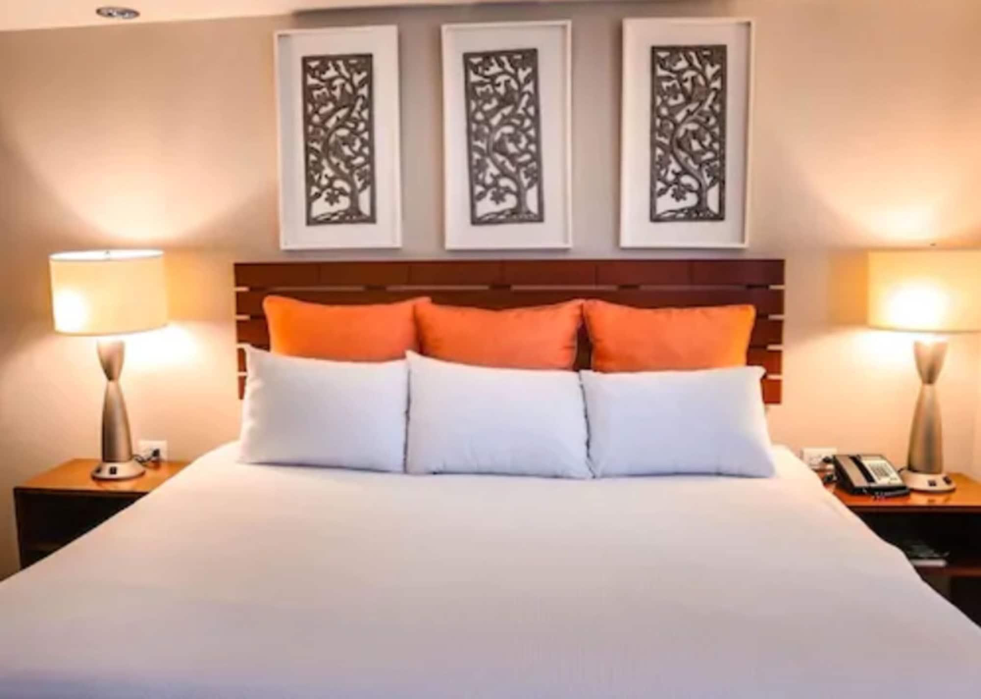 Le Plaza Hotel بورت أو برنس المظهر الخارجي الصورة
